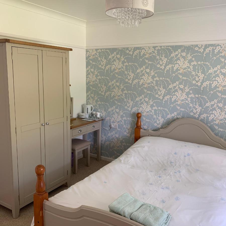 Nettle Bank Bed & Breakfast Lyme Regis Exterior foto